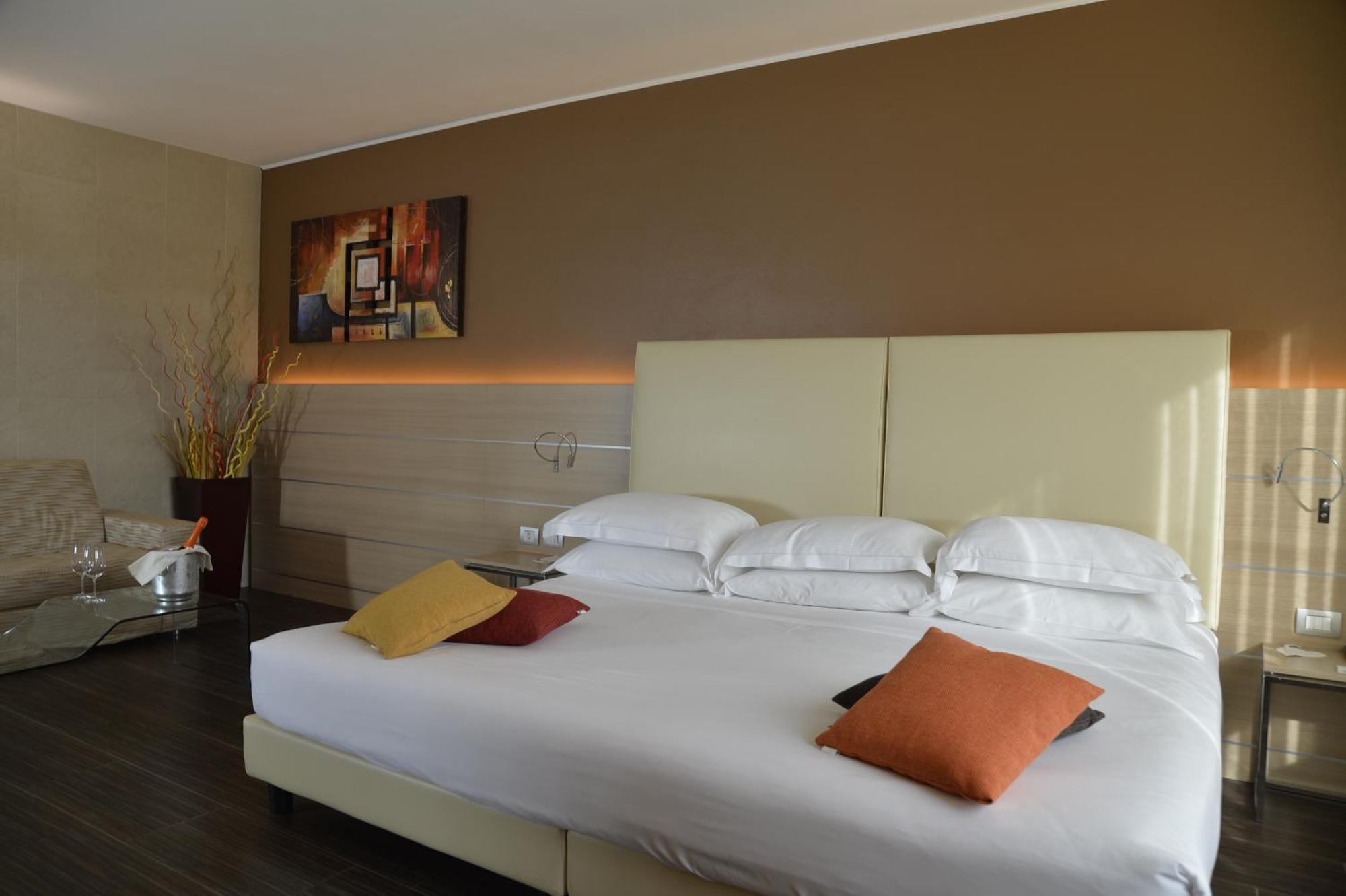 Best Western Plus Soave Hotel San Bonifacio Bagian luar foto