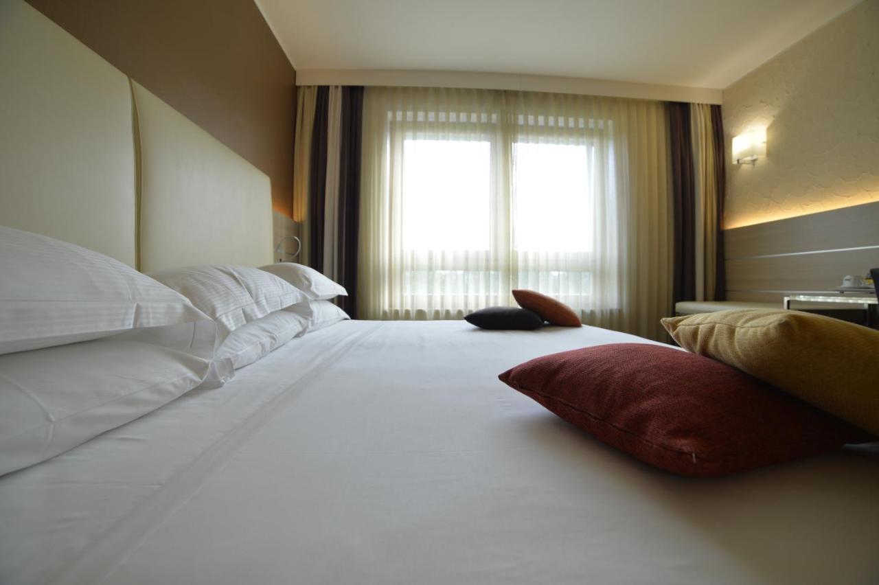 Best Western Plus Soave Hotel San Bonifacio Bagian luar foto